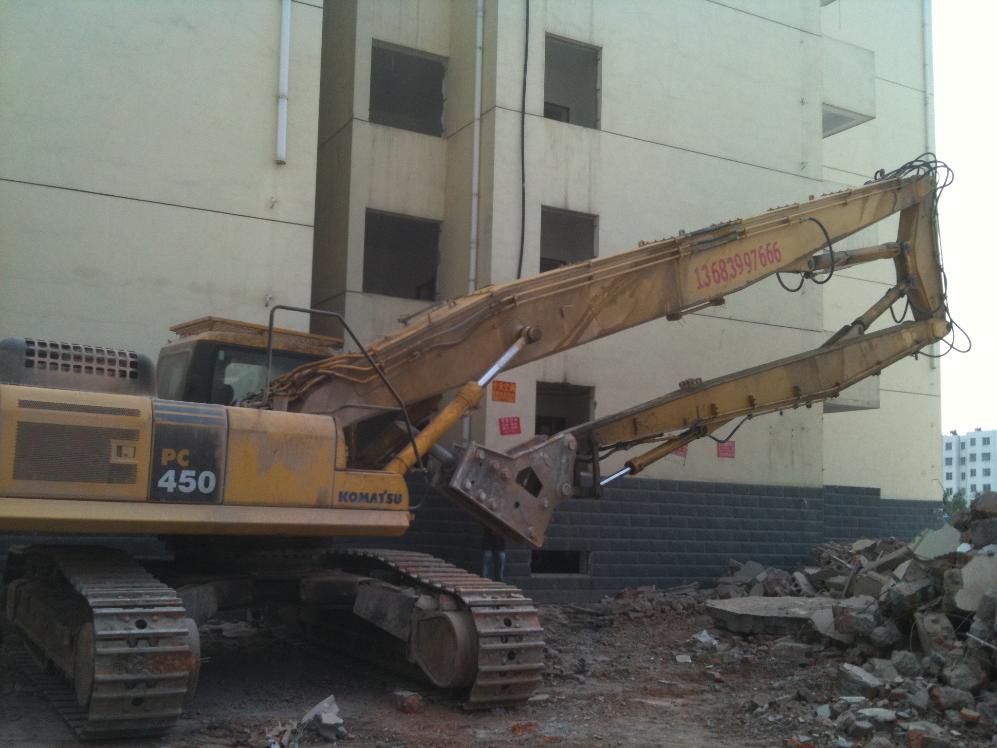 挖掘機(jī)拆樓臂，挖掘機(jī)拆樓臂廠家，挖掘機(jī)改裝拆樓臂