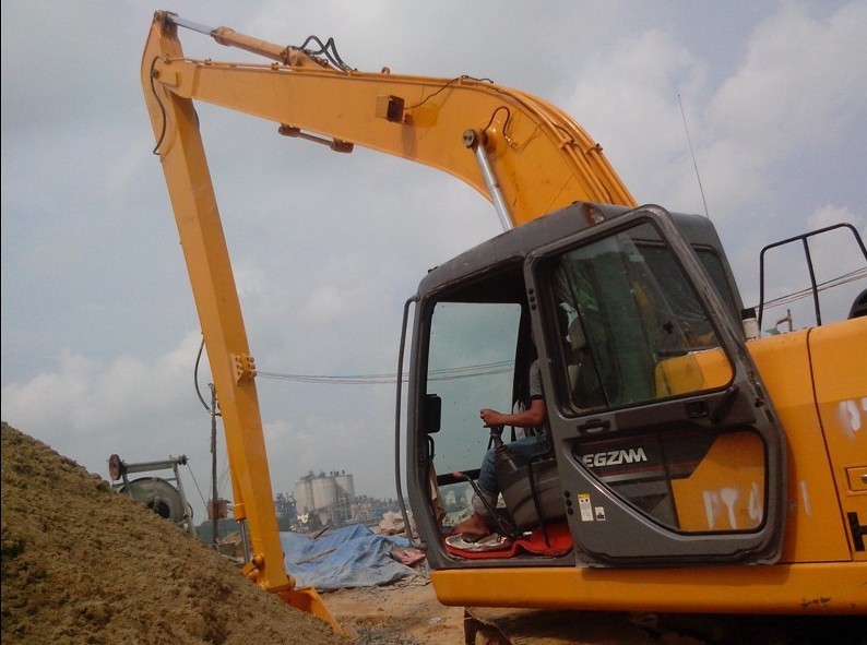 挖掘機(jī)加長(zhǎng)臂、加長(zhǎng)臂、挖掘機(jī)改裝加長(zhǎng)臂、挖掘機(jī)加長(zhǎng)臂廠家