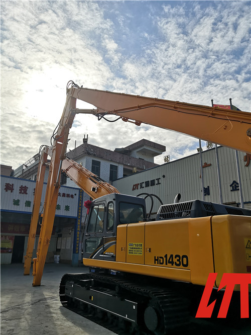 挖掘機(jī)加長臂.jpg 挖掘機(jī)加長臂.jpg