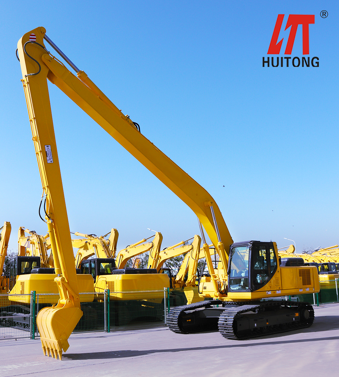 挖掘機(jī)加長(zhǎng)臂.jpg 挖掘機(jī)加長(zhǎng)臂.jpg