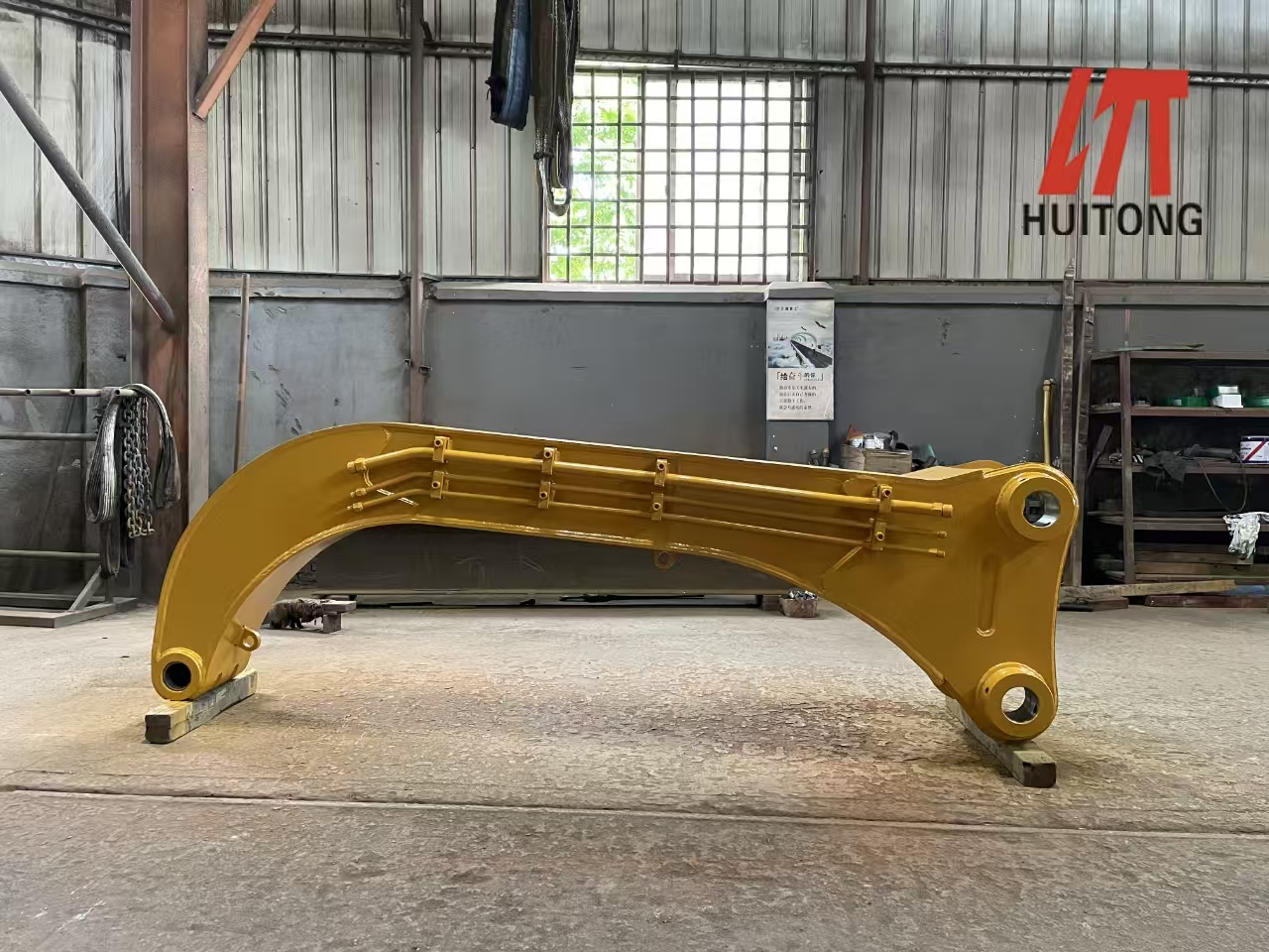 挖掘機(jī)打樁臂.jpg 挖掘機(jī)打樁臂.jpg